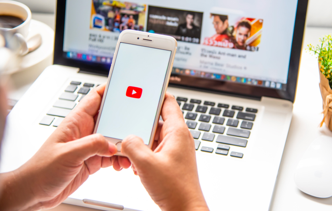 YouTube to Run Ads Without Paying Smaller Video-Makers