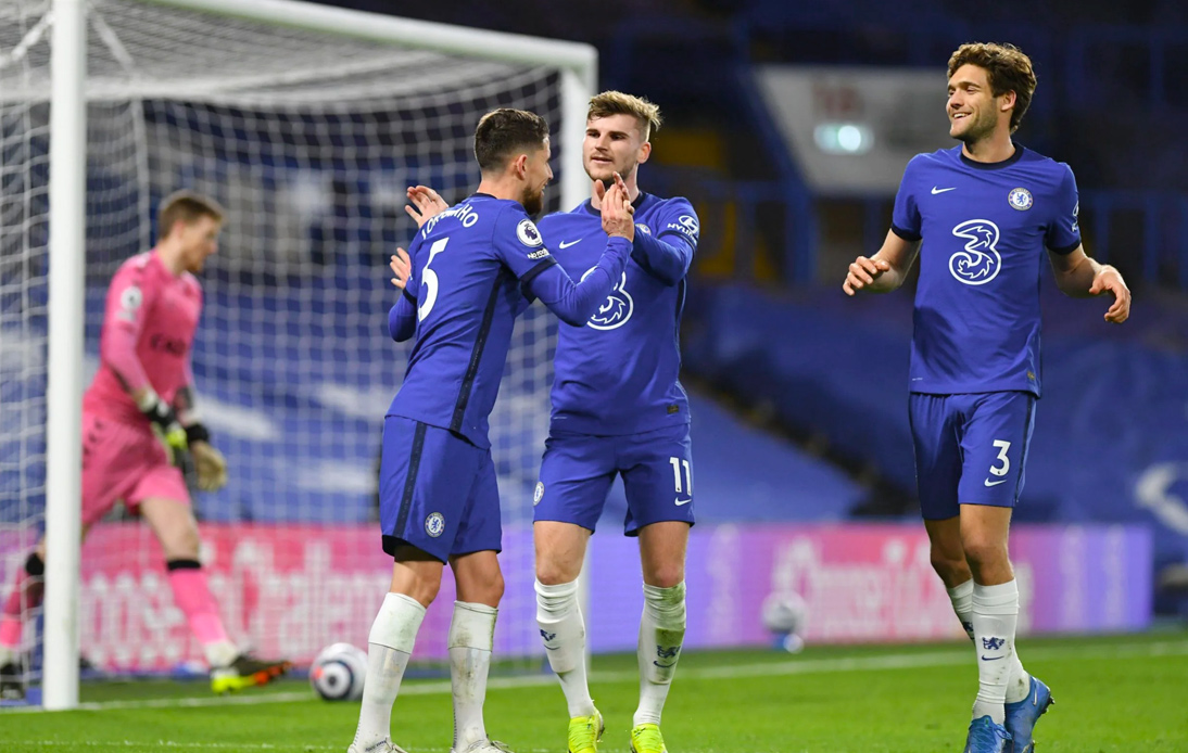 Chelsea Beat Everton and Dream of Champions League Qualification