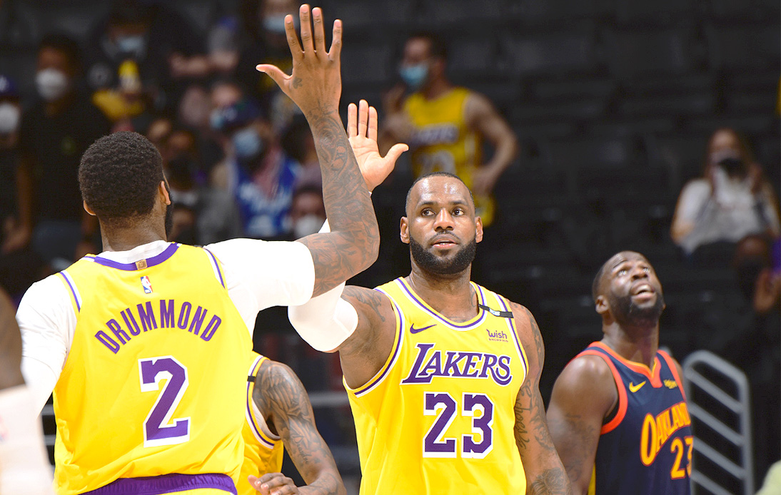 LeBron James Guides the LA Lakers Into NBA’s Play-Offs