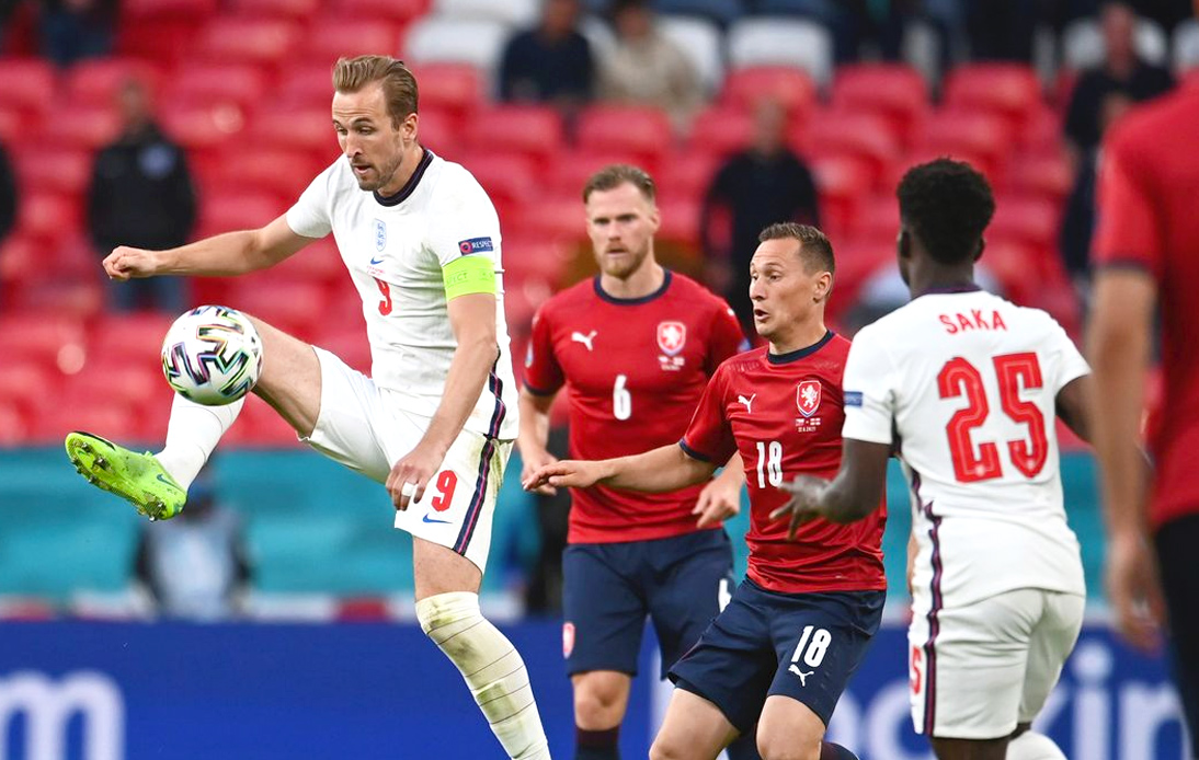 England Beat Czech Republic To Claim Group Top Spot