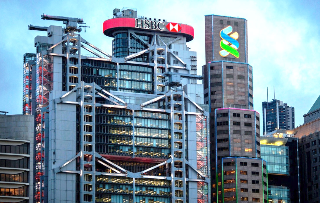 Hong Kong Exempts Top Bank Executives From Mandatory 21-Day Quarantine
