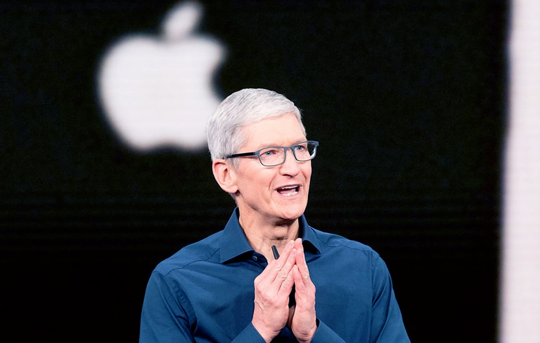 Tim Cook Celebrates 10 Years As Apple CEO With 0m