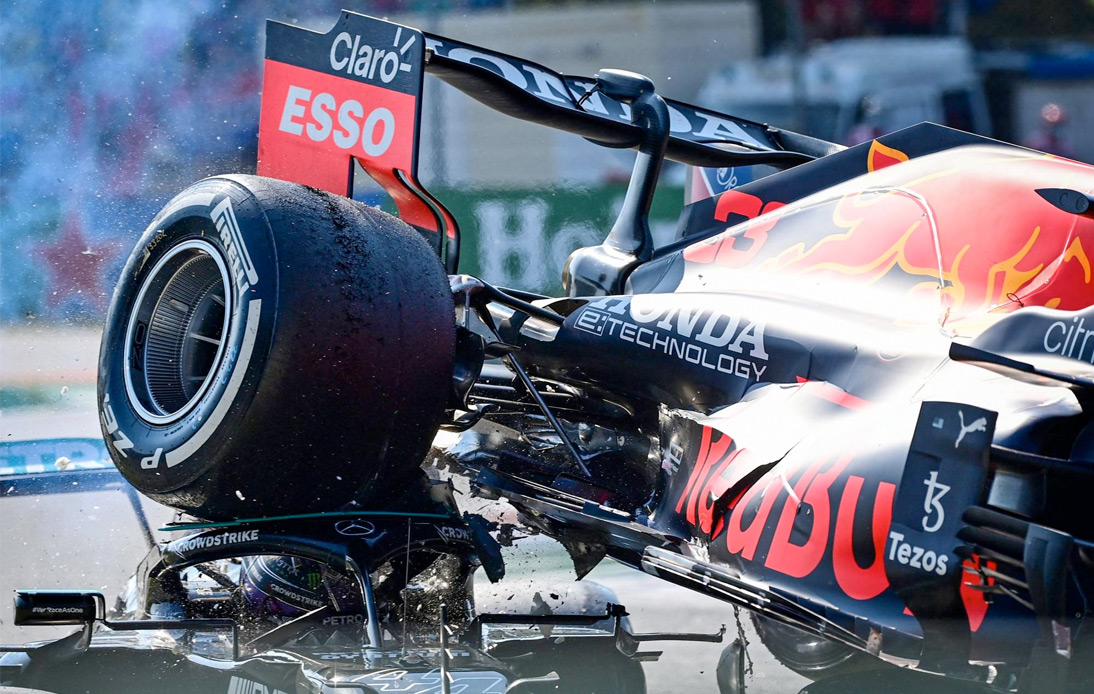 Ricciardo Wins in Monza After Hamilton and Verstappen Crash
