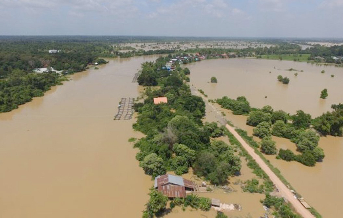 Riverside Communities Within Nonthaburi Province Flooded