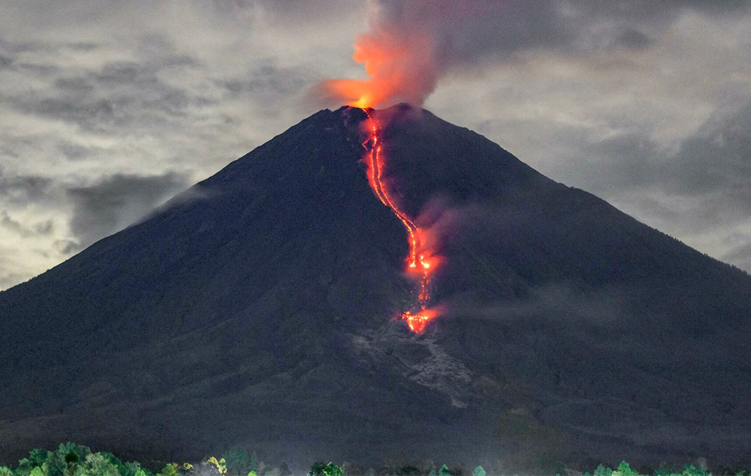 Java Island Volcano Erupts in Indonesia, 13 Confirmed Dead