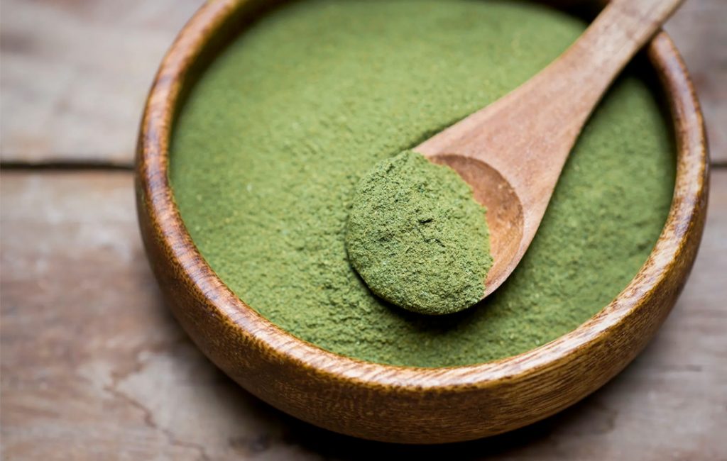 Are Green Superfood Powder Supplements Worth Taking?