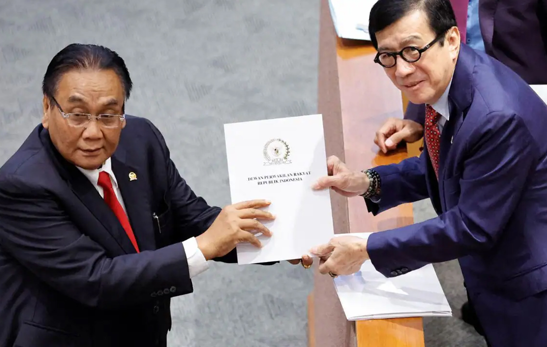 Indonesian Parliament Passes Law Criminalizing Extramarital Sex