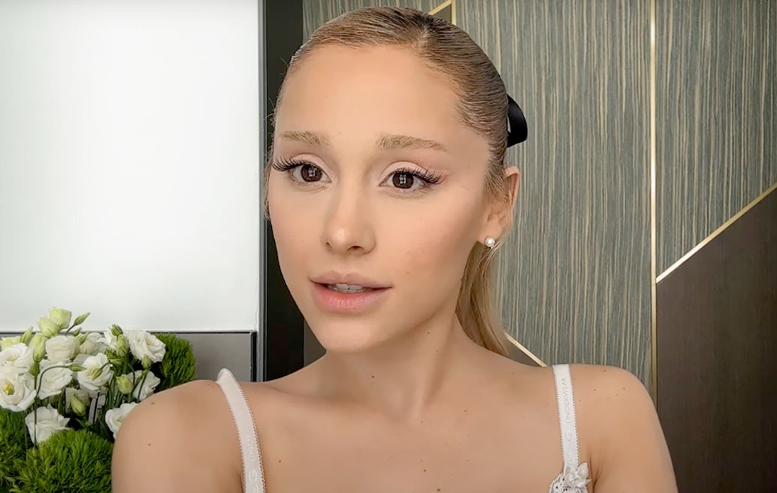 Ariana Grande Tears Up While Admitting to Plastic Surgery