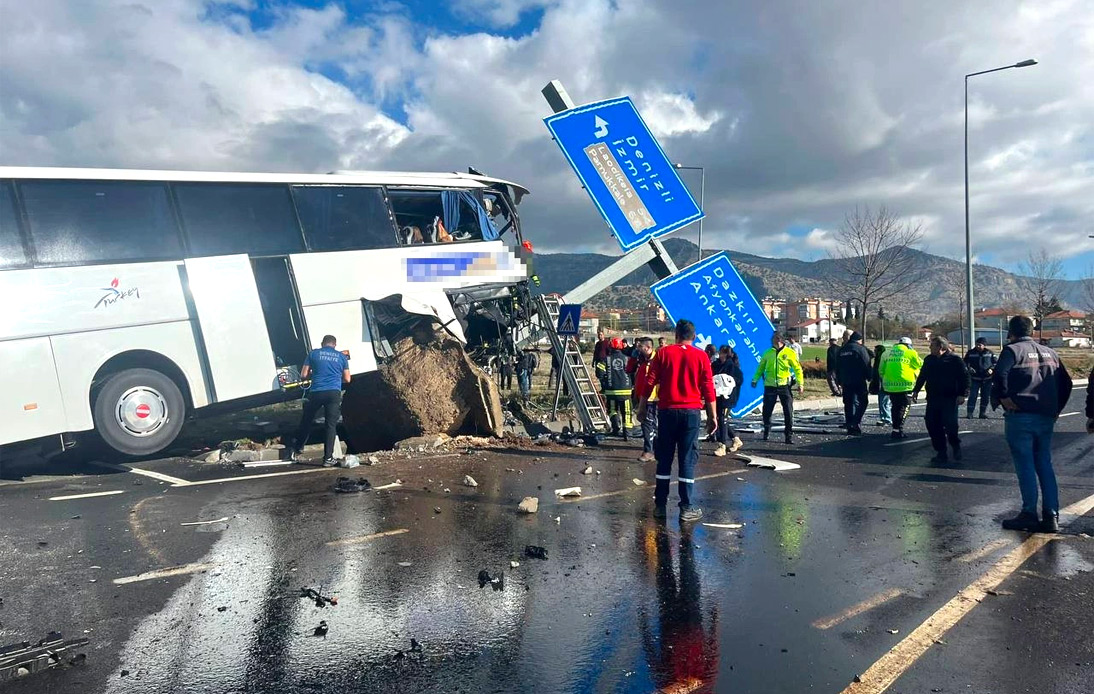 Two Thais Confirmed Dead in a Turkey Tourist Bus Accident