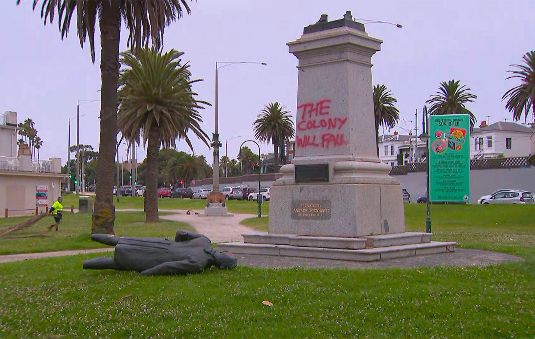 Melbourne: Captain Cook Statue Vandalized Before Australia Day