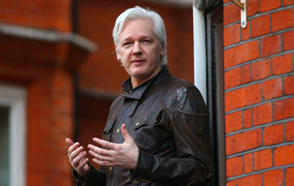Australian Politicians Call for Release of WikiLeaks Founder