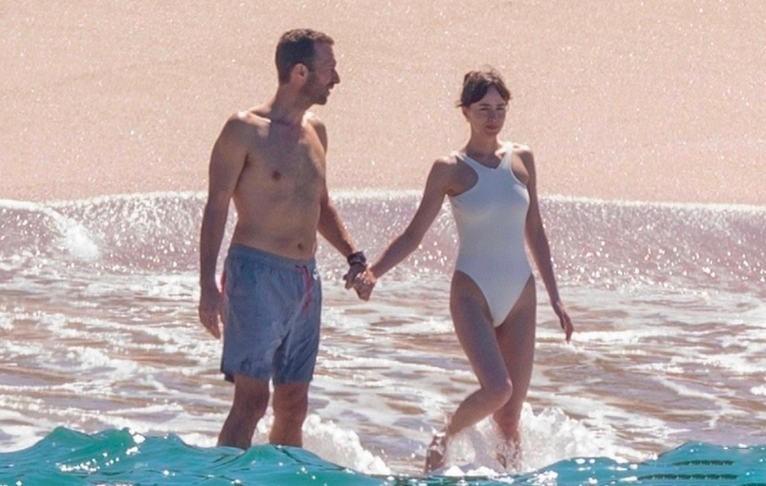 Dakota Johnson and Chris Martin Enjoy Beach Vacation in Mexico