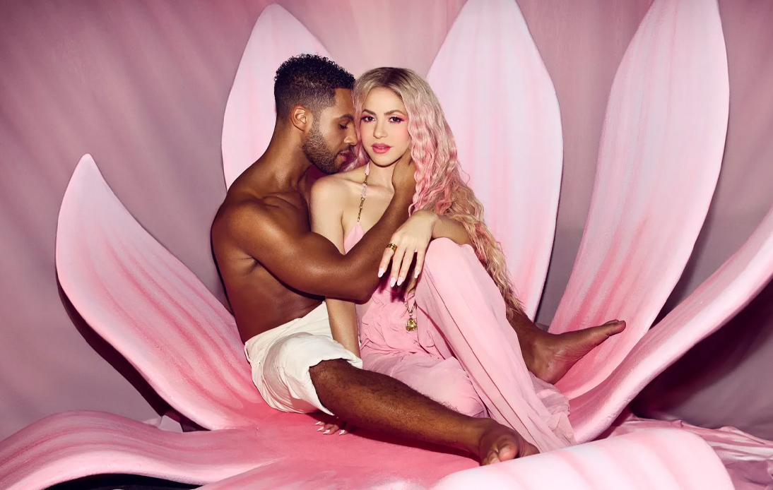 Shakira Confirmed To Be Dating British Actor Lucien Laviscount